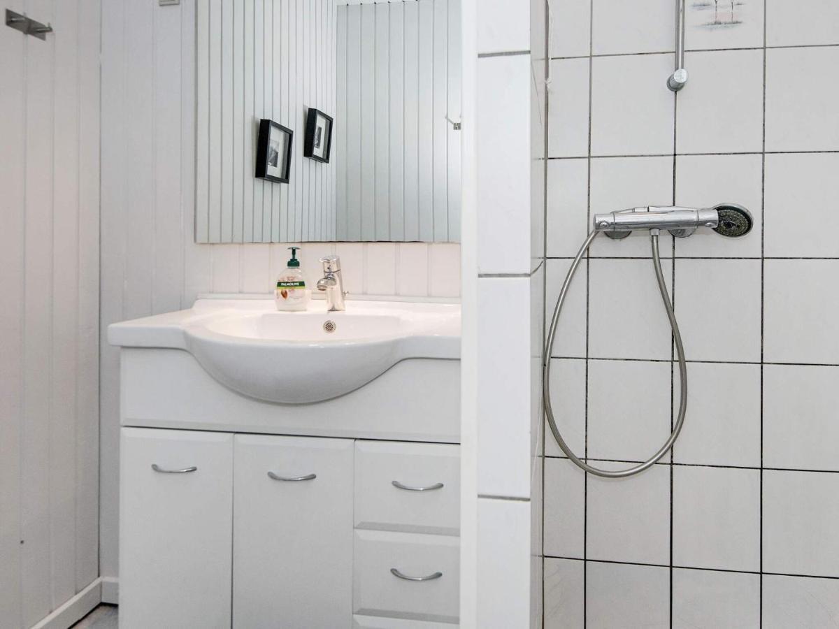 4 Person Holiday Home In R M Rømø Kirkeby Esterno foto
